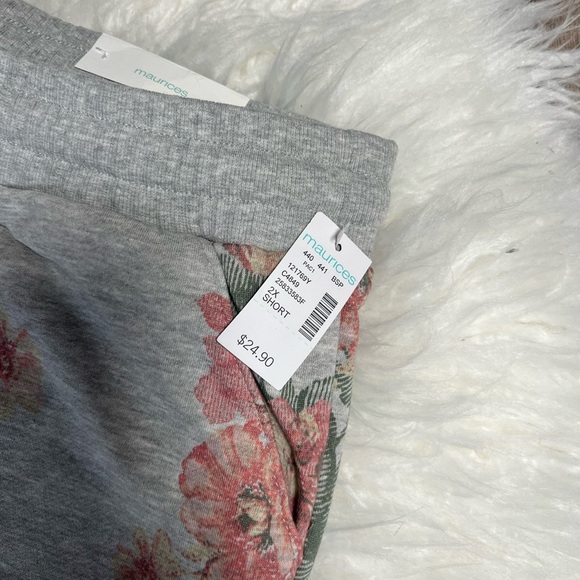 Maurices Plus Size Gray Floral Jogger Sweatpants 2X - Picture 7 of 7